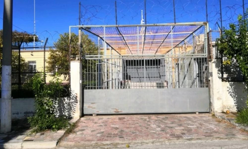 Βόλος: Νεκρός από κορονοϊό 47χρονος σωφρονιστικός υπάλληλος